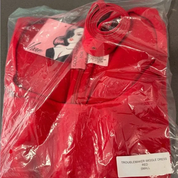 Troublemaker Wiggle Dress - Picture 3 of 5